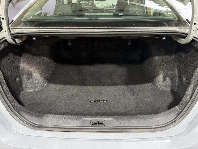 Photo of 2024 Brilliant Silver Metallic Nissan Altima