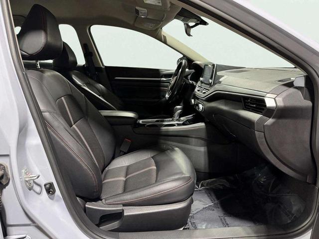 Photo of 2024 Brilliant Silver Metallic Nissan Altima