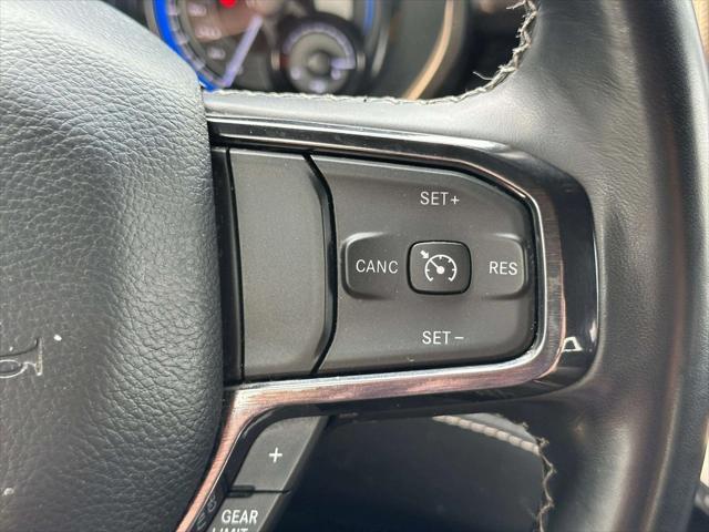 Photo of 2022 Diamond Black Crystal Pearlcoat RAM 1500
