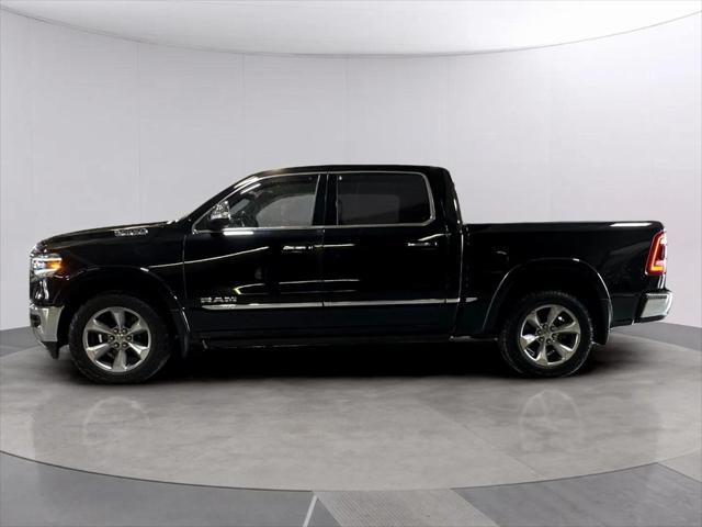 Photo of 2022 Diamond Black Crystal Pearlcoat RAM 1500