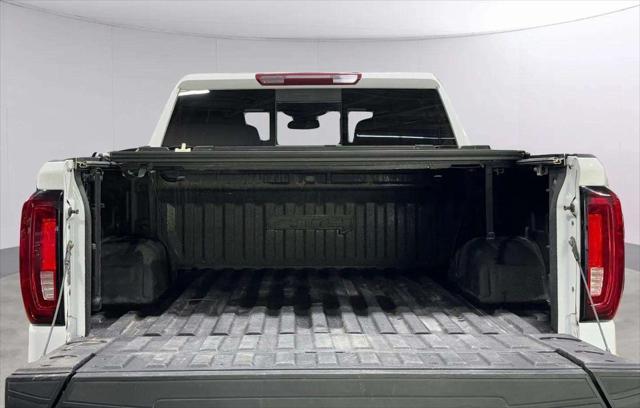 Photo of 2023 White Frost Tricoat GMC Sierra 1500
