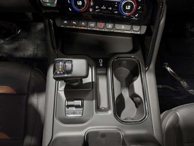 Photo of 2023 White Frost Tricoat GMC Sierra 1500