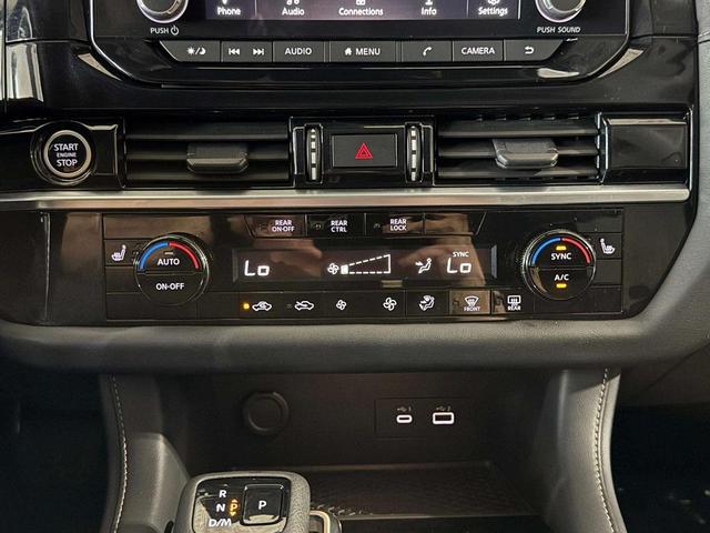 Photo of 2024 Pearl White Tricoat Nissan Pathfinder