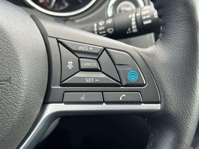 Photo of 2022 Magnetic Black Pearl Nissan Rogue Sport