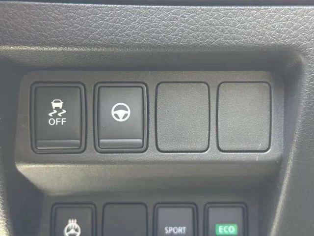 Photo of 2022 Magnetic Black Pearl Nissan Rogue Sport