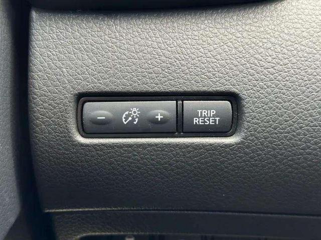 Photo of 2022 Magnetic Black Pearl Nissan Rogue Sport
