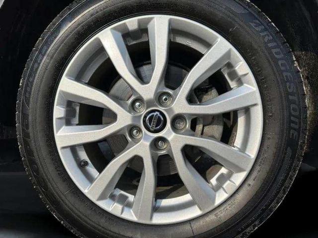 Photo of 2022 Magnetic Black Pearl Nissan Rogue Sport