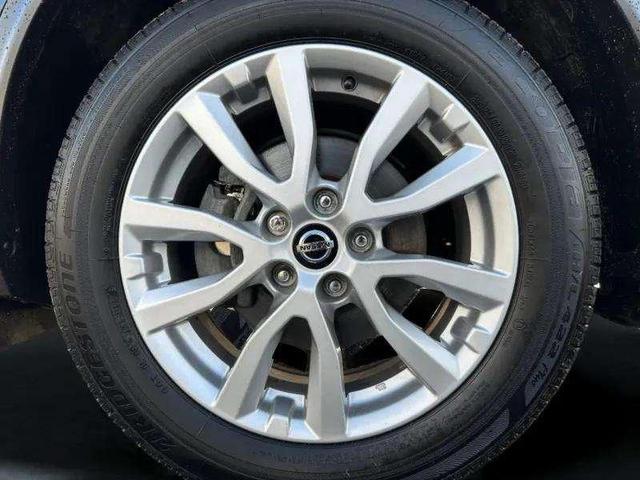 Photo of 2022 Magnetic Black Pearl Nissan Rogue Sport