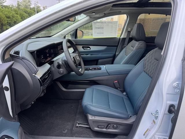 Photo of 2025 Everest White Pearl Tricoat Nissan Murano