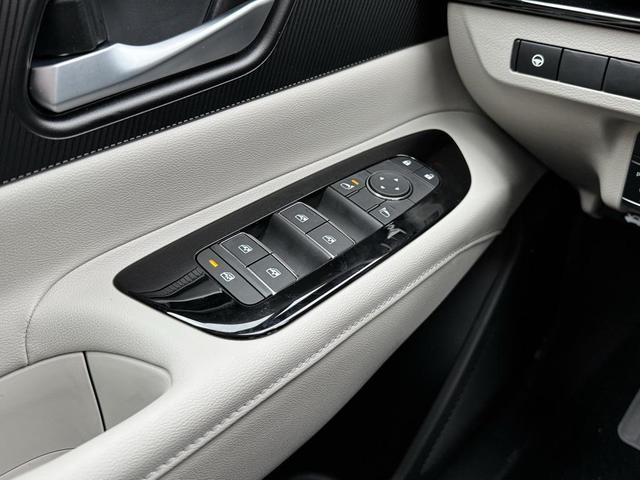Photo of 2025 Everest White Pearl Tricoat Nissan Murano