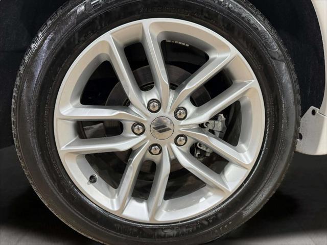 Photo of 2023 White Knuckle Clearcoat Dodge Durango