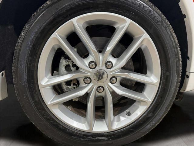 Photo of 2023 White Knuckle Clearcoat Dodge Durango