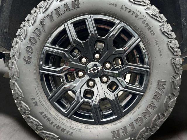 Photo of 2023 Harvest Bronze Metallic Chevrolet Colorado