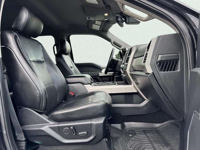Photo of 2019 Agate Black Metallic Ford F-250