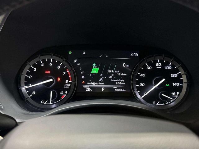 Photo of 2021 Gray Toyota Highlander
