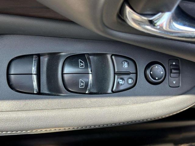 Photo of 2020 Gun Metallic Nissan Murano