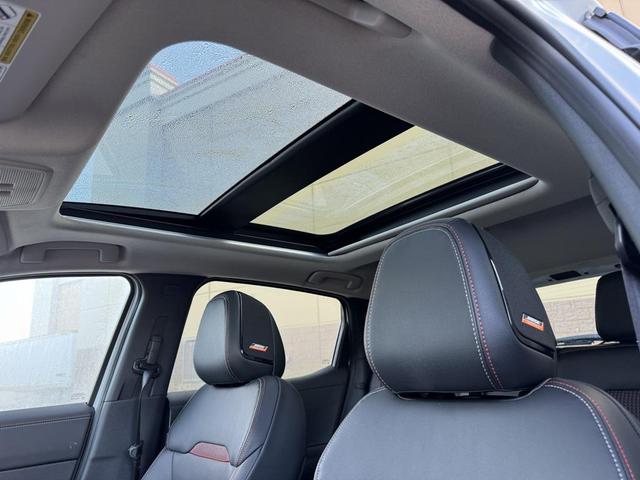 Photo of 2026 Aspen White Tricoat Nissan Kicks