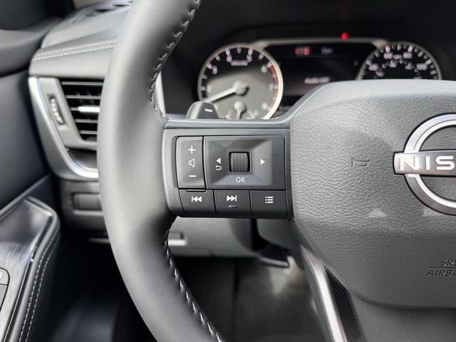 Photo of 2026 Super Black Nissan Rogue
