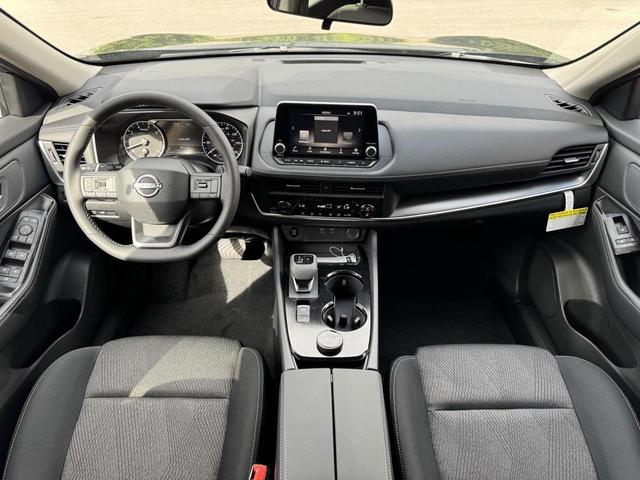 Photo of 2026 Super Black Nissan Rogue