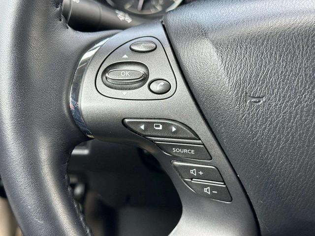 Photo of 2020 Pearl White Tricoat Nissan Murano