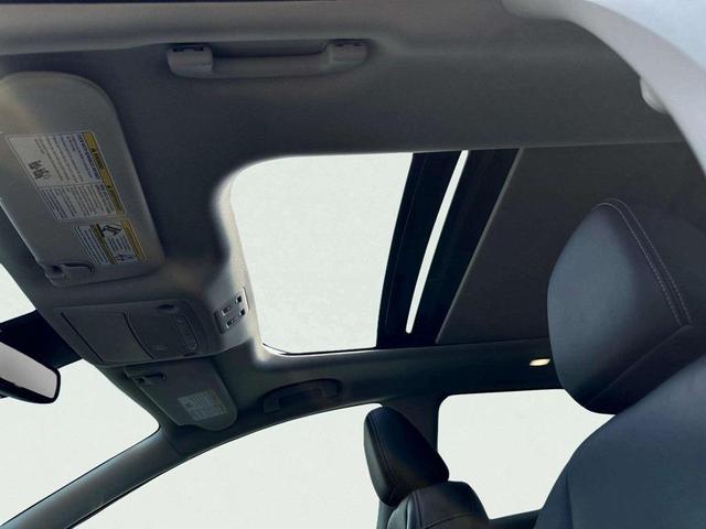 Photo of 2020 Pearl White Tricoat Nissan Murano