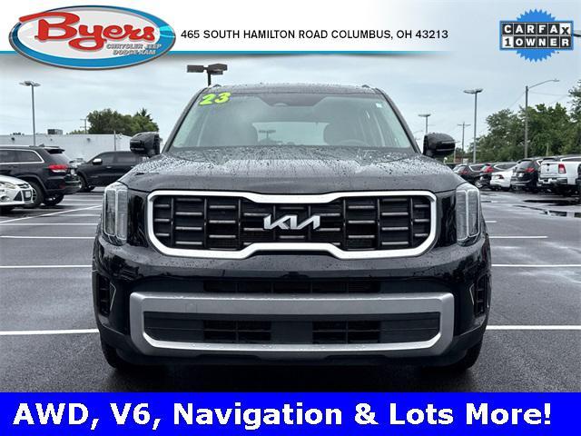 Photo of 2023 Ebony Black Kia Telluride
