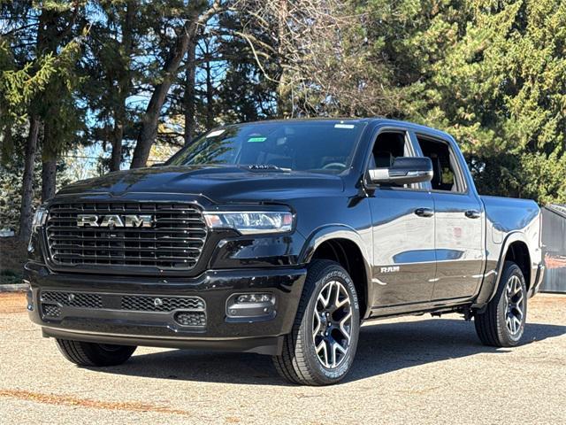 Photo of 2025 Diamond Black Crystal Pearlcoat RAM 1500
