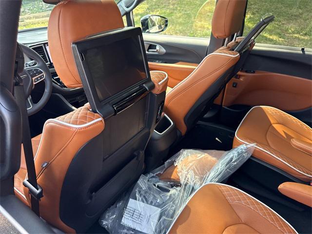 Photo of 2026 Pw7 Chrysler Pacifica