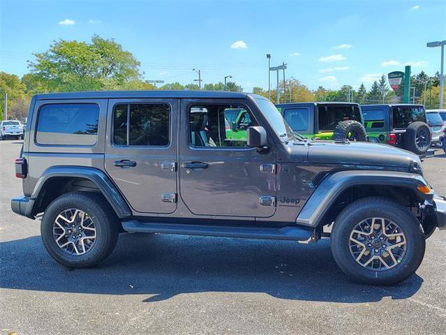 Photo of 2025 Granite Crystal Metallic Clearcoat Jeep Wrangler