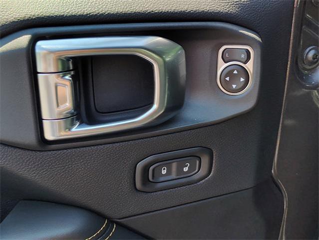 Photo of 2025 Granite Crystal Metallic Clearcoat Jeep Wrangler