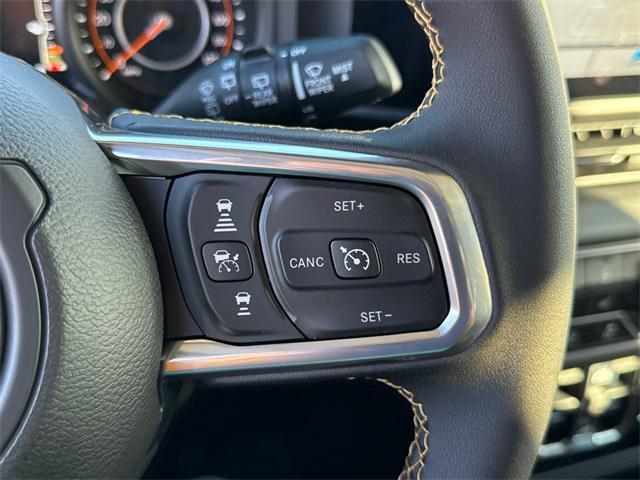 Photo of 2025 Black Clearcoat Jeep Wrangler