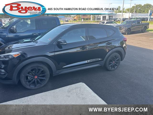 Photo of 2017 Black Noir Pearl Hyundai TUCSON