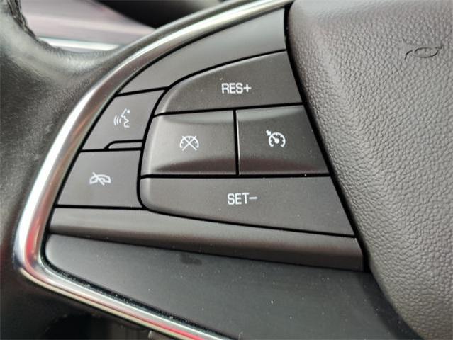 Photo of 2019 Radiant Silver Metallic Cadillac XT5