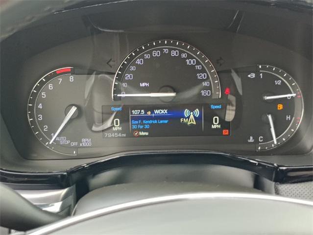Photo of 2019 Radiant Silver Metallic Cadillac XT5