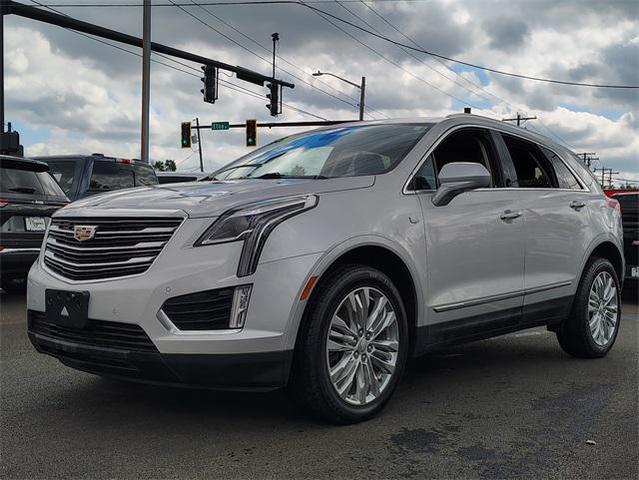 Photo of 2019 Radiant Silver Metallic Cadillac XT5