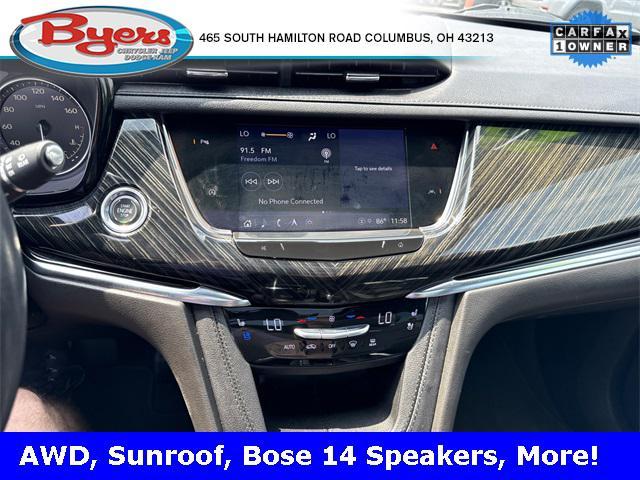 Photo of 2023 Crystal White Tricoat Cadillac XT6