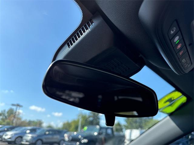Photo of 2025 Sterling Gray Metallic Chevrolet Equinox