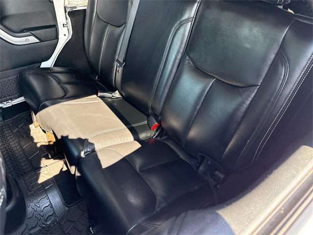Photo of 2017 Bright White Clearcoat Jeep Wrangler Unlimited