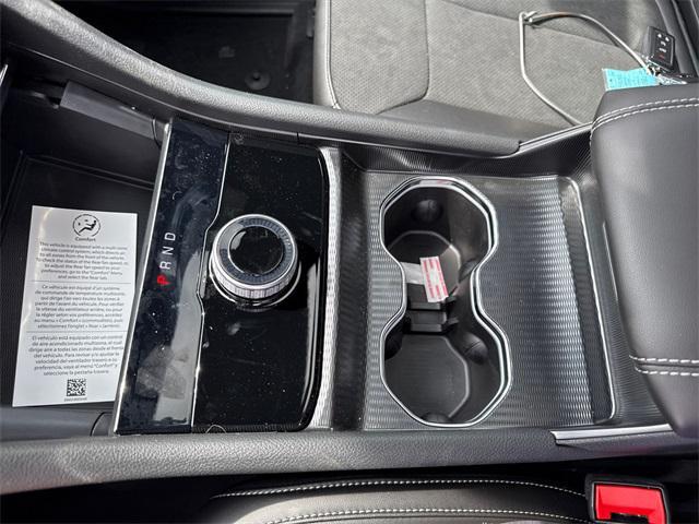 Photo of 2025 Bright White Clearcoat Jeep Grand Cherokee L