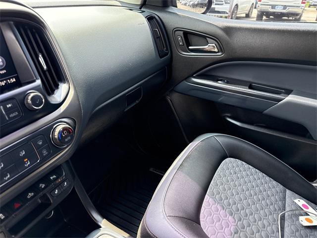 Photo of 2020 Black Chevrolet Colorado