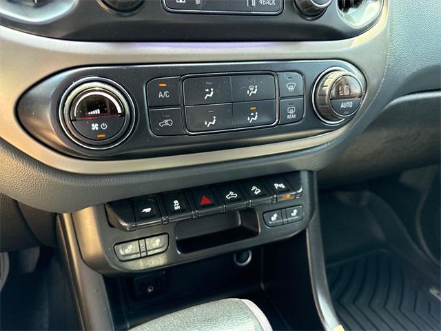Photo of 2020 Black Chevrolet Colorado