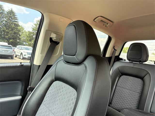 Photo of 2020 Black Chevrolet Colorado