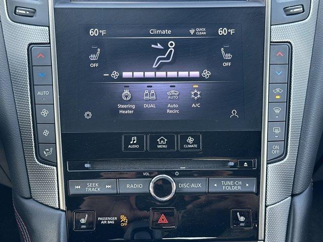Photo of 2022 White INFINITI Q50
