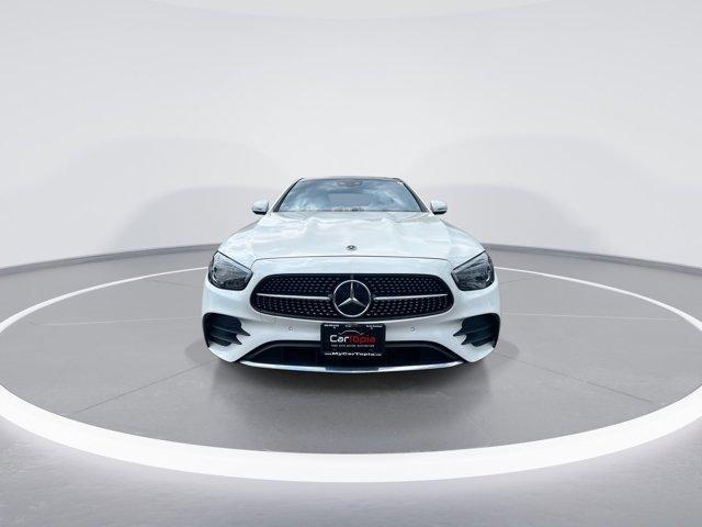 Photo of 2022 White Mercedes-Benz E-Class