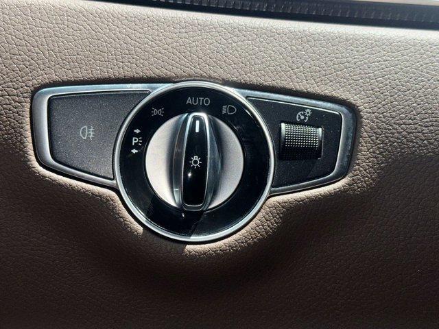 Photo of 2022 White Mercedes-Benz E-Class