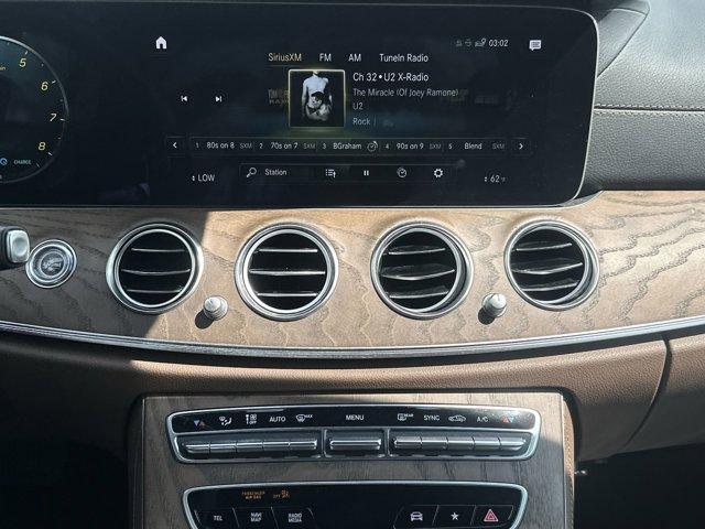 Photo of 2022 White Mercedes-Benz E-Class