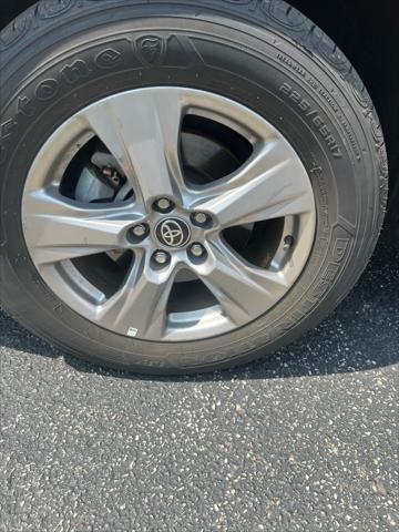 Photo of 2022 Ruby Flare Pearl Toyota RAV4
