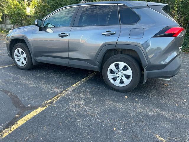 Photo of 2022 Magnetic Gray Metallic Toyota RAV4
