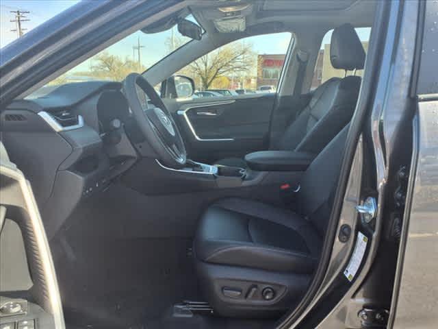 Photo of 2025 Magnetic Gray Metallic Toyota RAV4