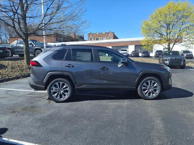 Photo of 2025 Magnetic Gray Metallic Toyota RAV4